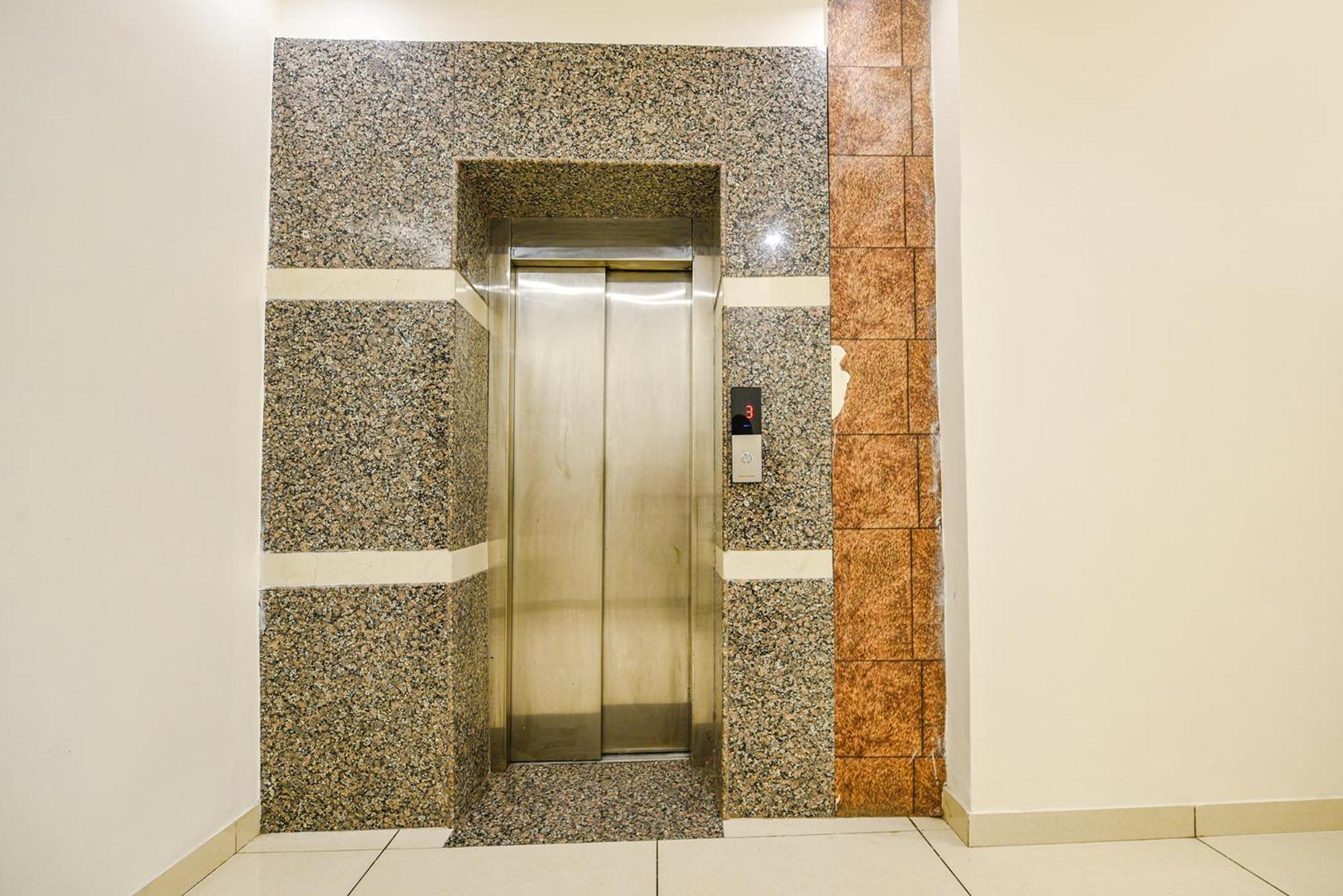 Fabhotel Savera Park Амритсар Экстерьер фото